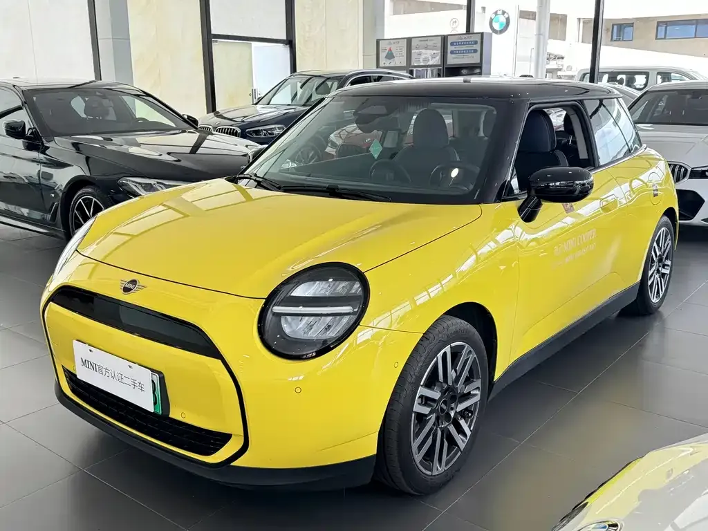 MINI Cooper EV — фото 1
