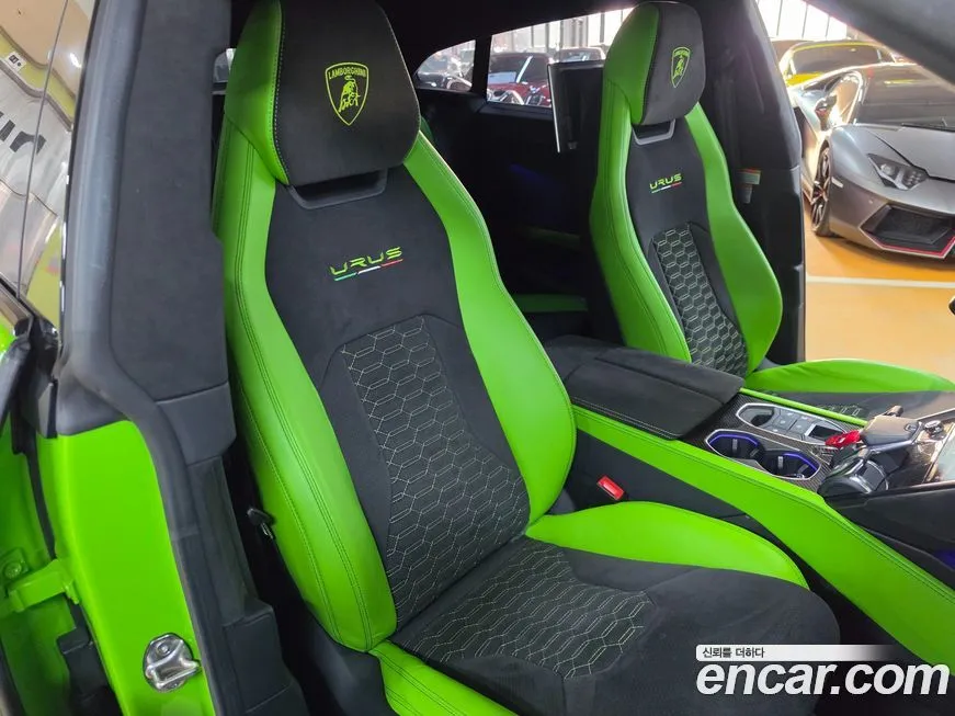 Lamborghini Urus — фото 3