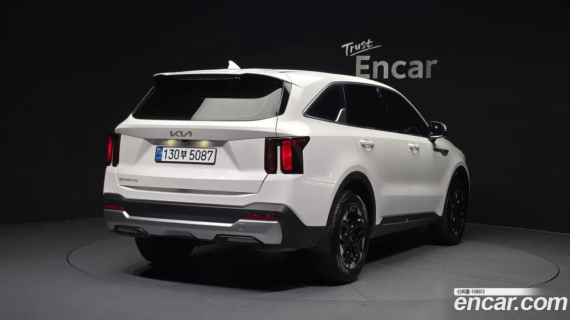 Kia Sorento — фото 4