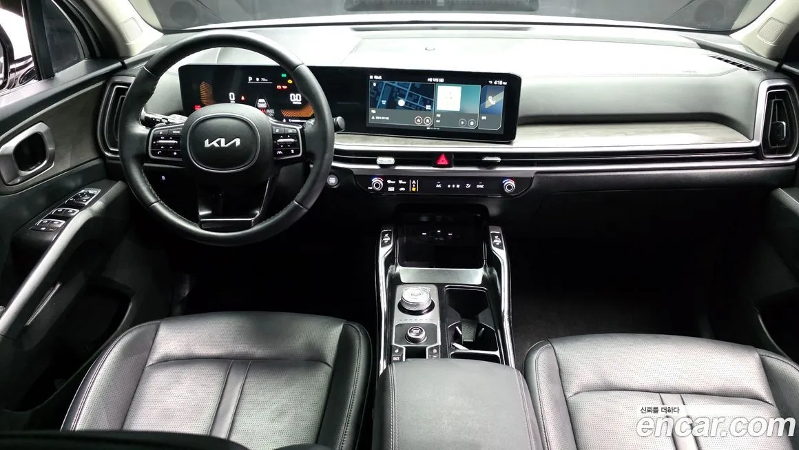 Kia Sorento — фото 7