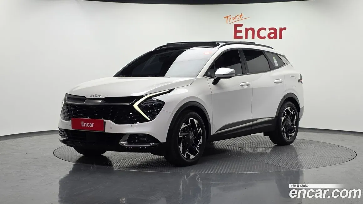 Kia Sportage — фото 1
