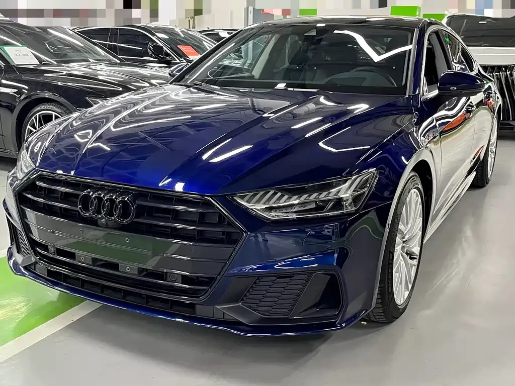 Audi A7 — фото 1