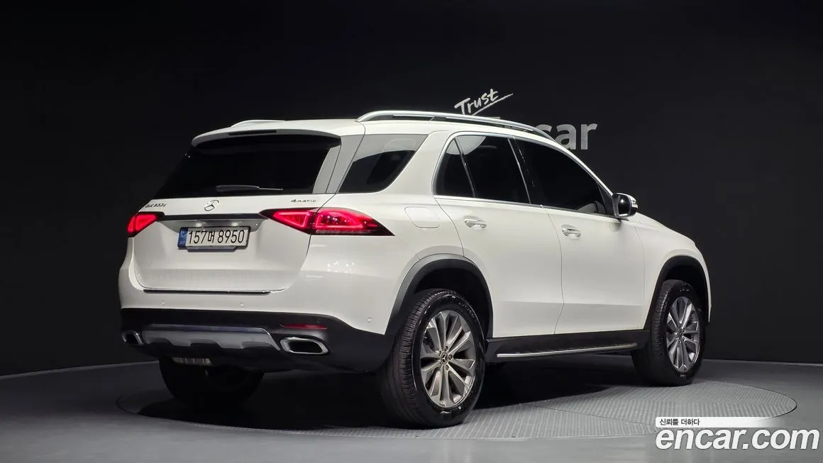 Mercedes-Benz GLE-Class — фото 10