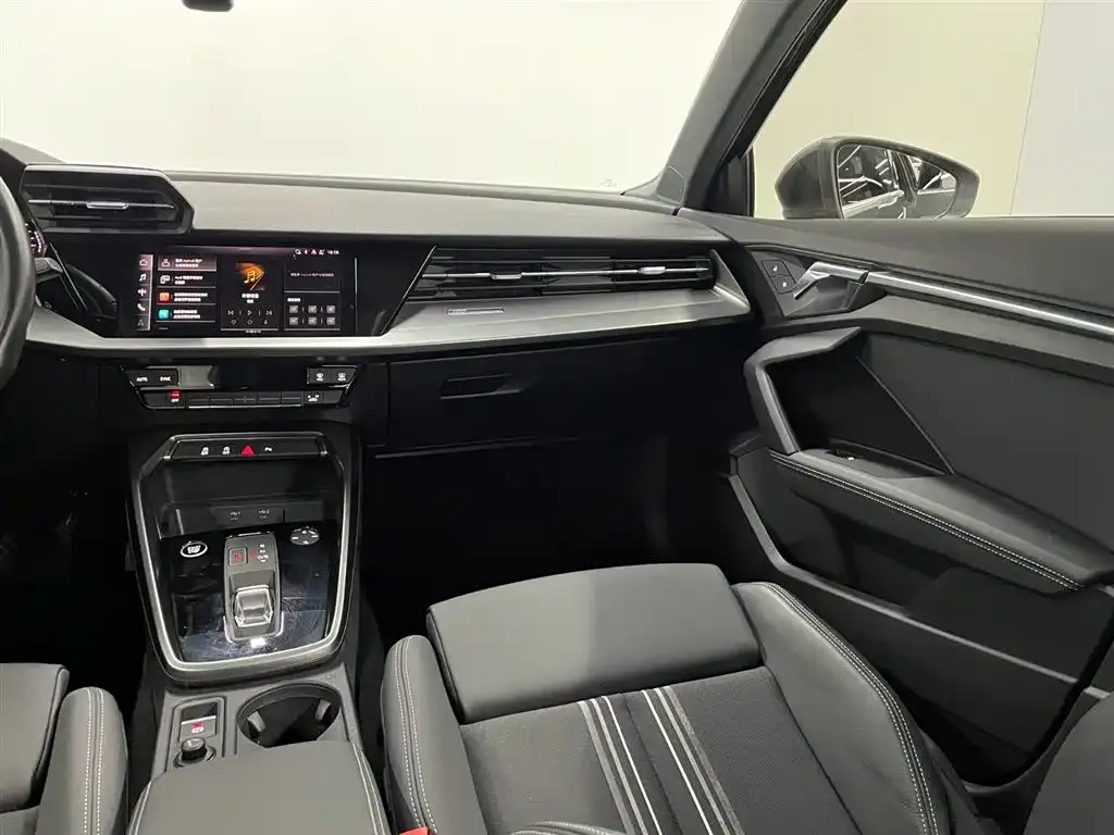 Audi A3 — фото 7