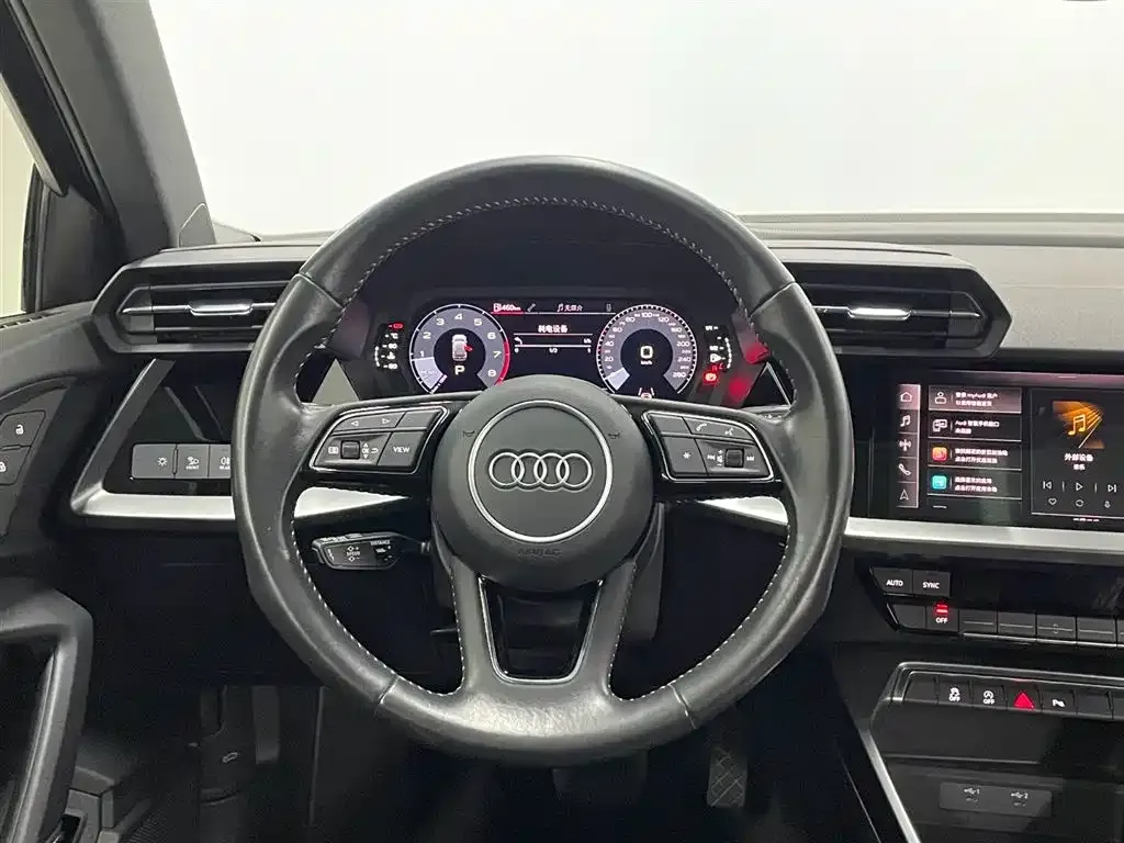 Audi A3 — фото 8