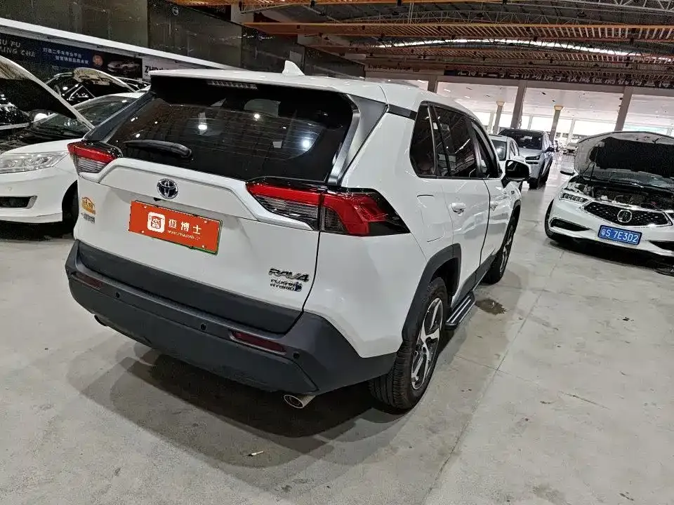 Toyota RAV4 Prime — фото 5