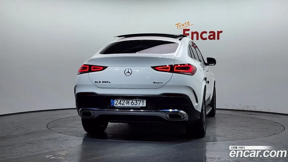 Mercedes-Benz GLE-Class — фото 6