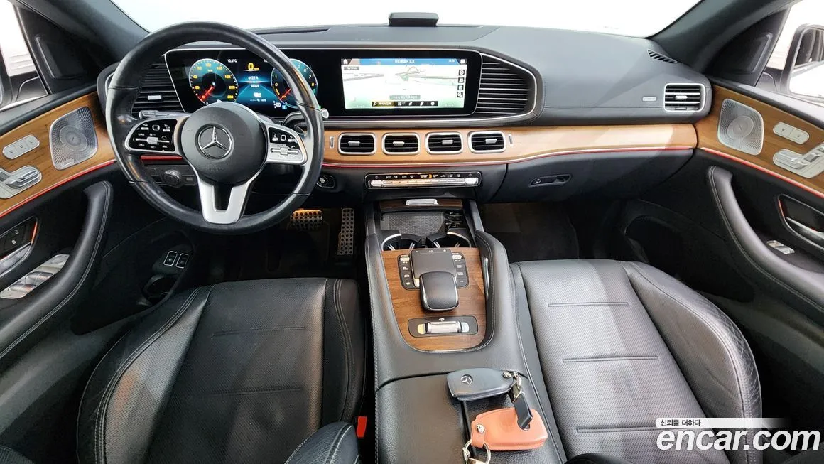 Mercedes-Benz GLE-Class — фото 7