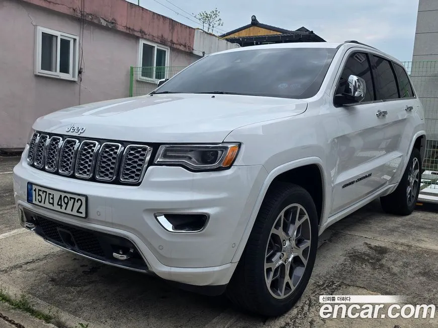 Jeep Cherokee — фото 10