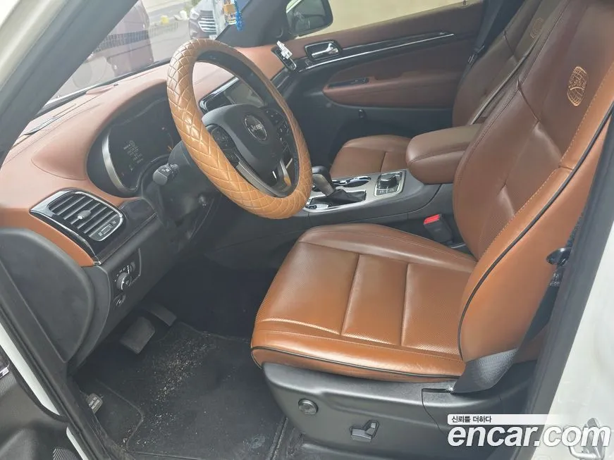 Jeep Cherokee — фото 4