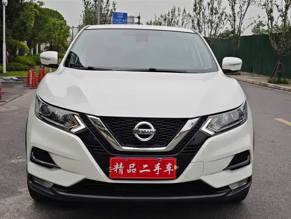 Nissan Qashqai — фото 2