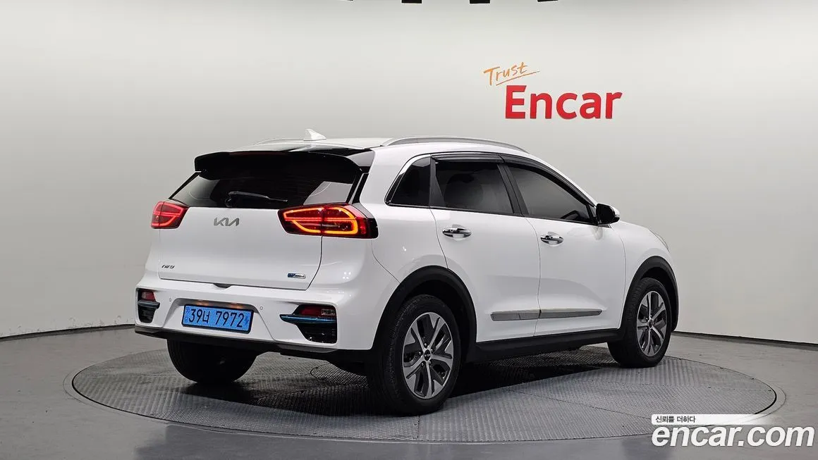 Kia Niro — фото 6