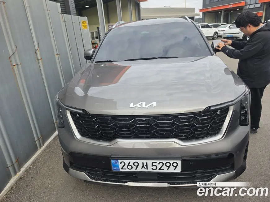 Kia Sorento — фото 1