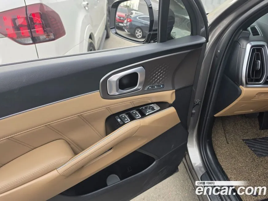 Kia Sorento — фото 9