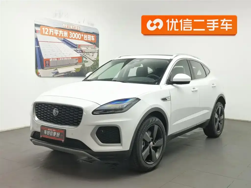 Jaguar E-PACE — фото 1