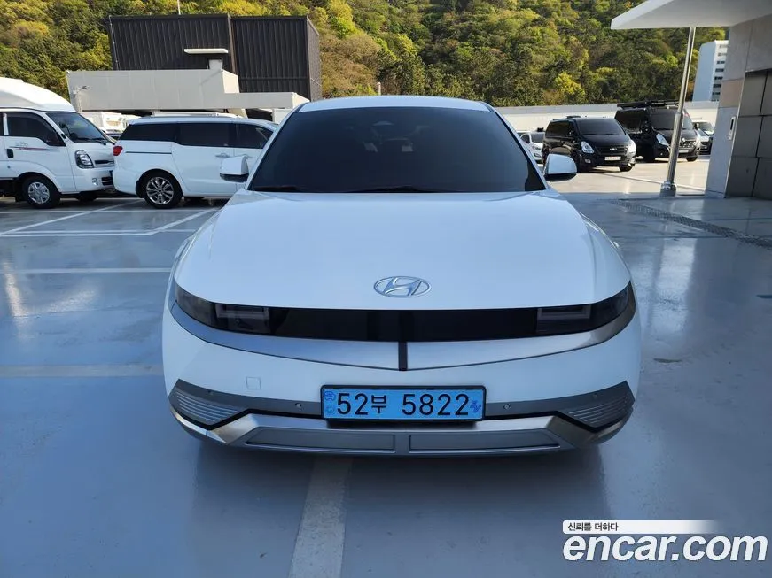 Hyundai Ioniq5 — фото 1