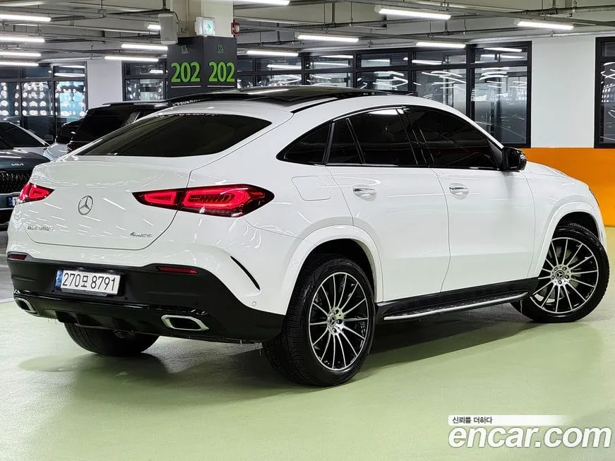 Mercedes-Benz GLE-Class — фото 9