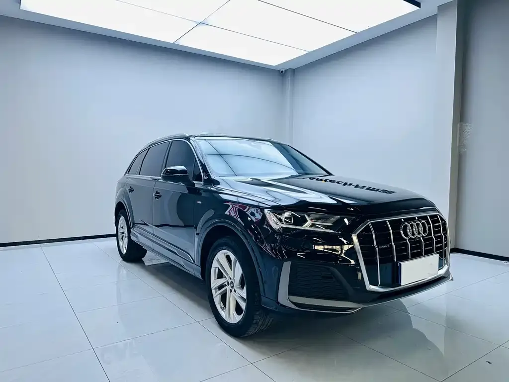 Audi Q7 — фото 2