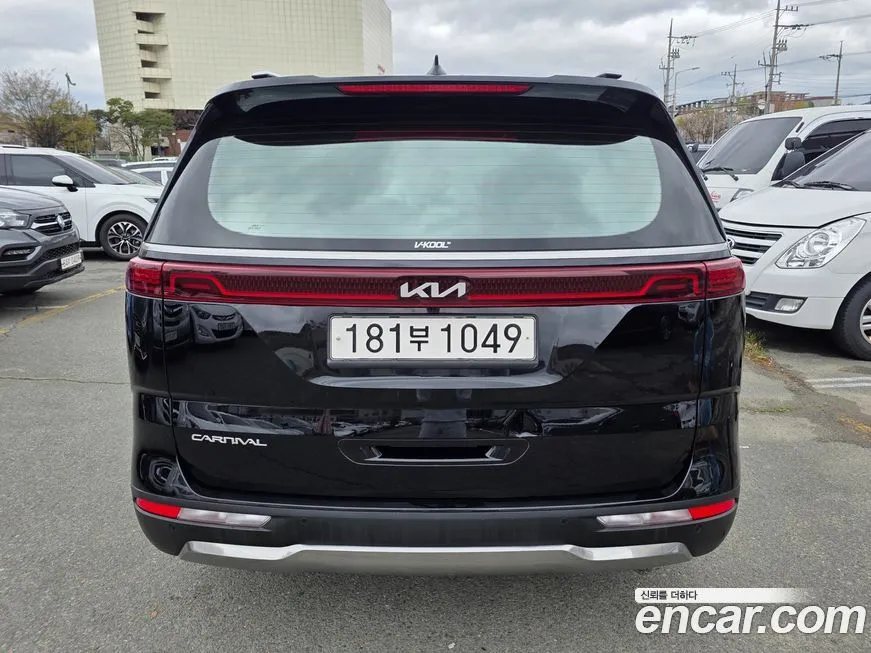 Kia Carnival — фото 3