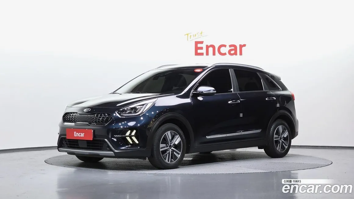 Kia Niro — фото 1