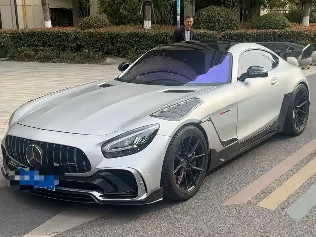 Mercedes-Benz AMG GT — фото 1