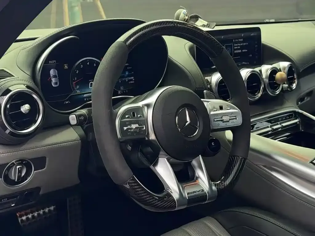 Mercedes-Benz AMG GT — фото 3