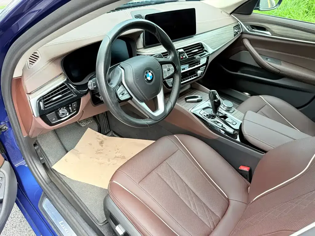 BMW 5 Series New Energy — фото 7