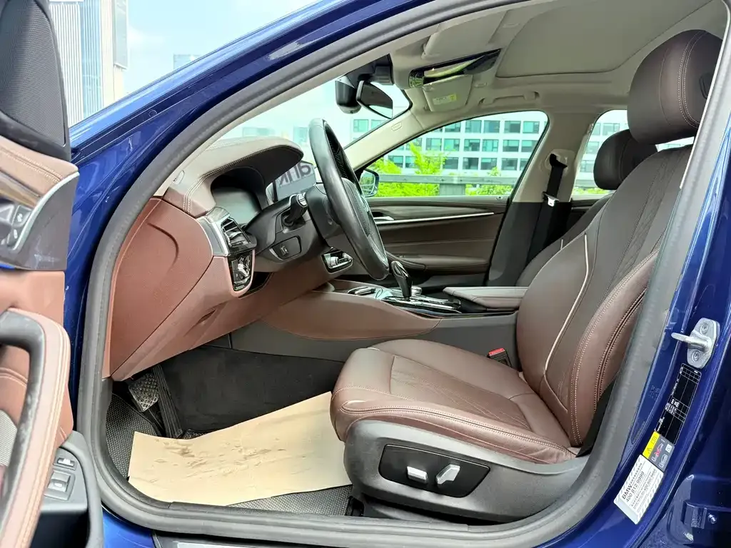 BMW 5 Series New Energy — фото 2