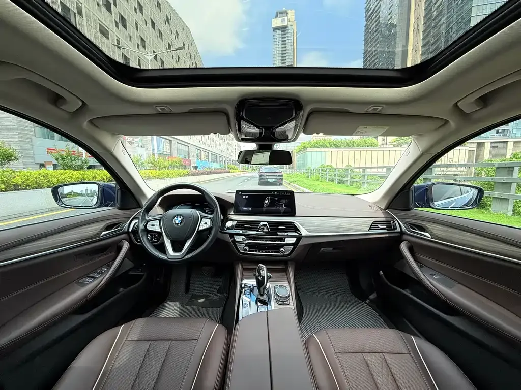 BMW 5 Series New Energy — фото 8