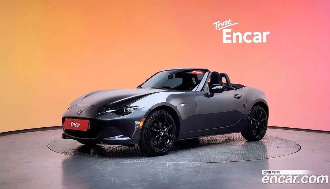 Mazda MX-5 Miata — фото 1