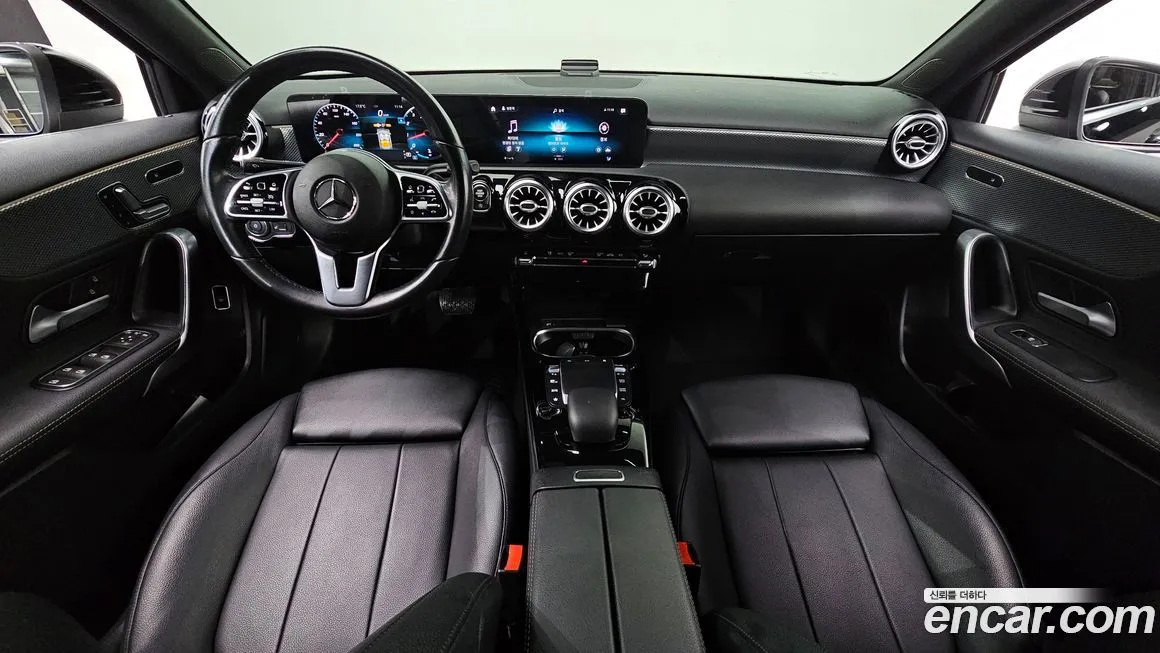 Mercedes-Benz A-Class — фото 6