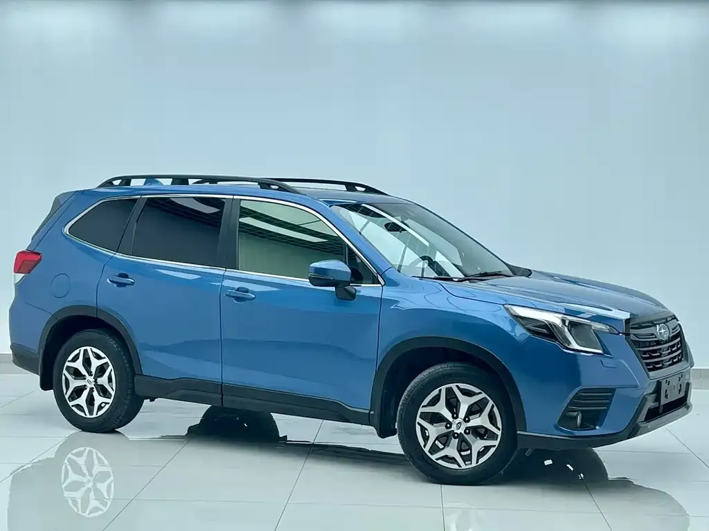 Subaru Forester — фото 2