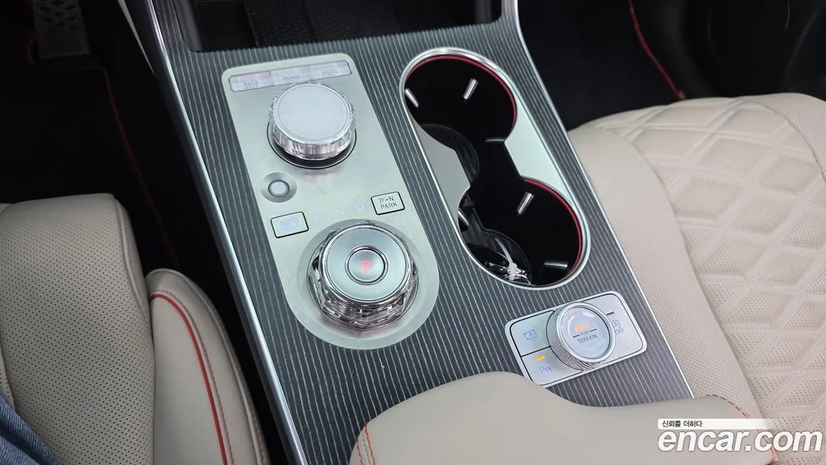 Genesis GV80 — фото 10