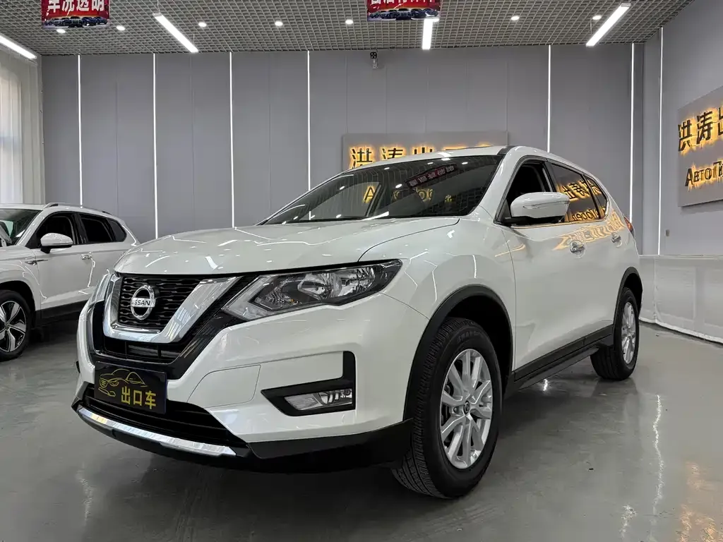Nissan X-Trail — фото 1