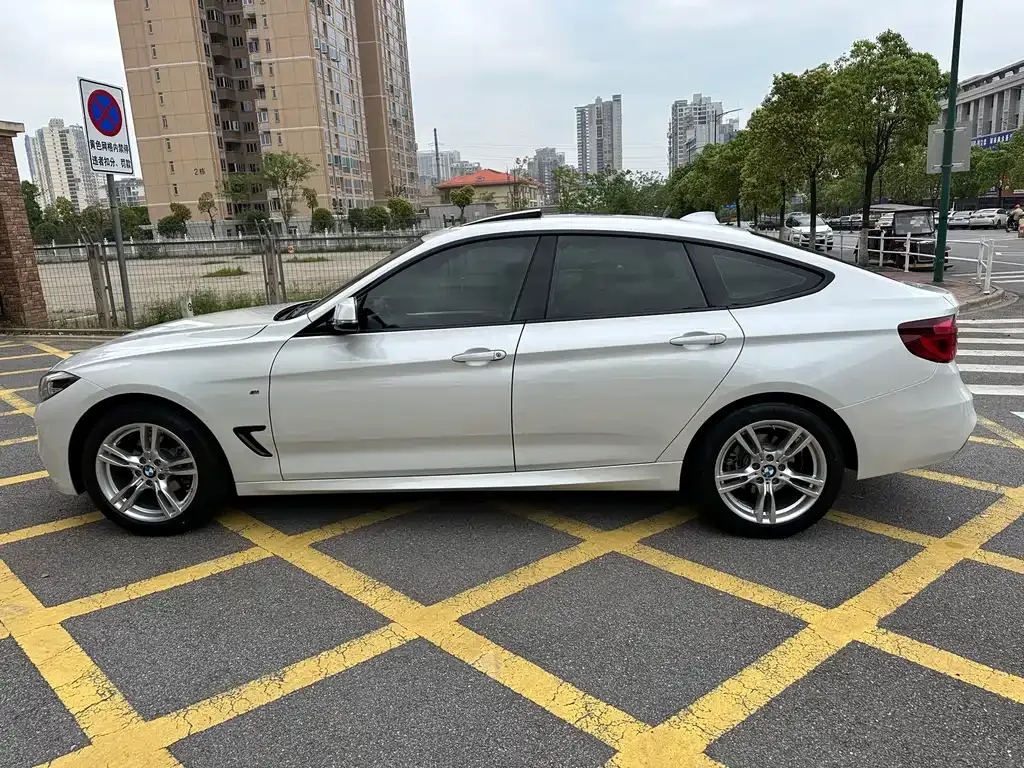 BMW 3 Series GT — фото 5