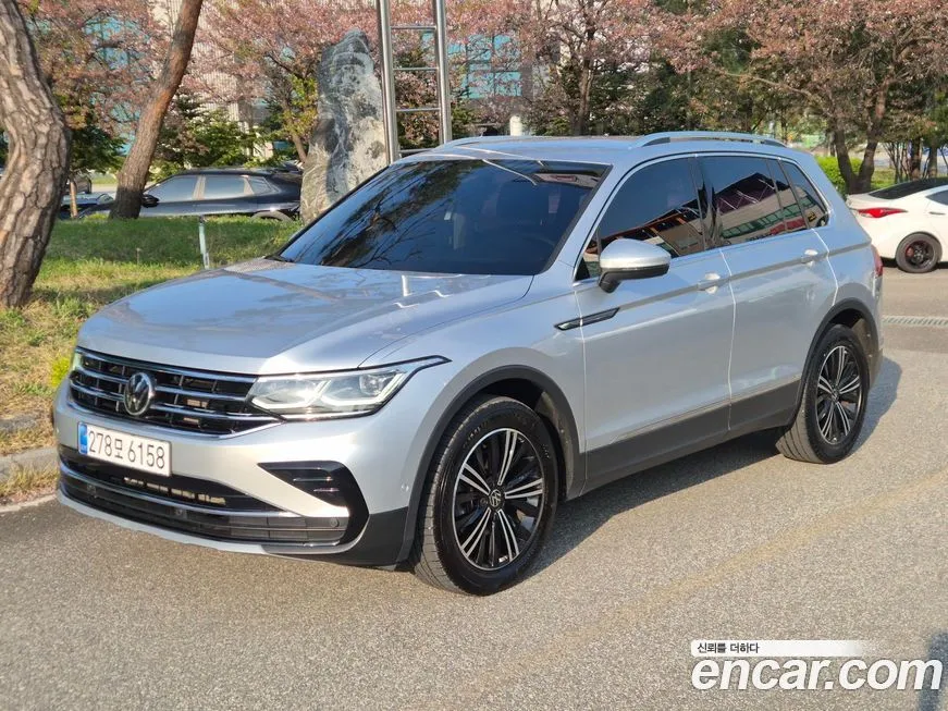 Volkswagen Tiguan — фото 1