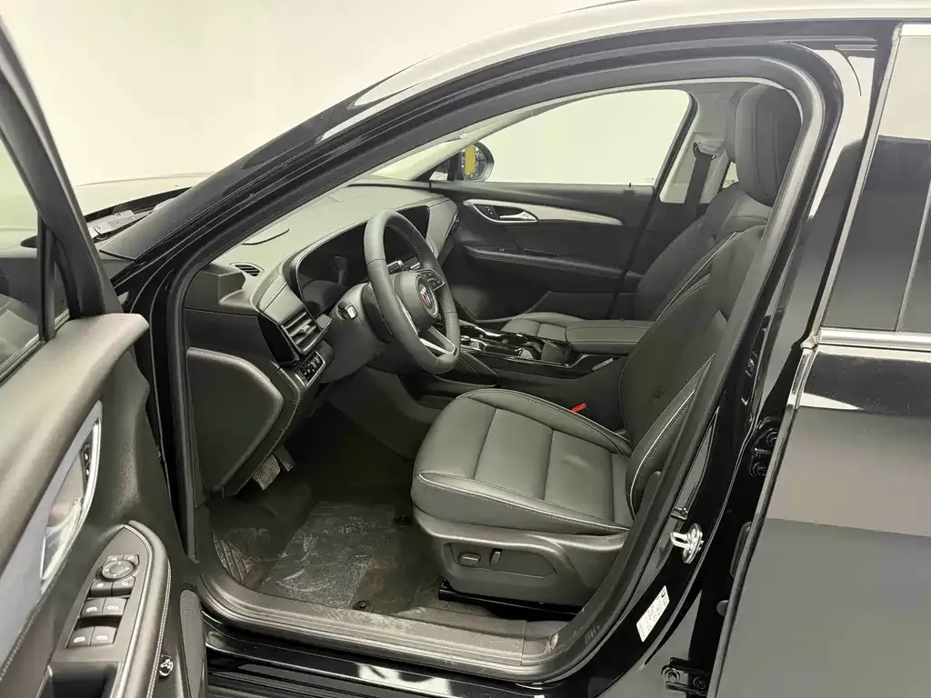 Buick Envision Plus — фото 9