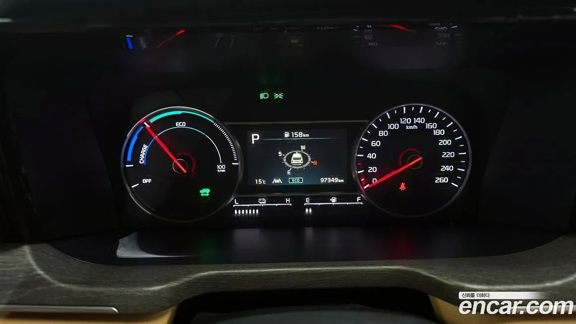 Kia Sorento — фото 9