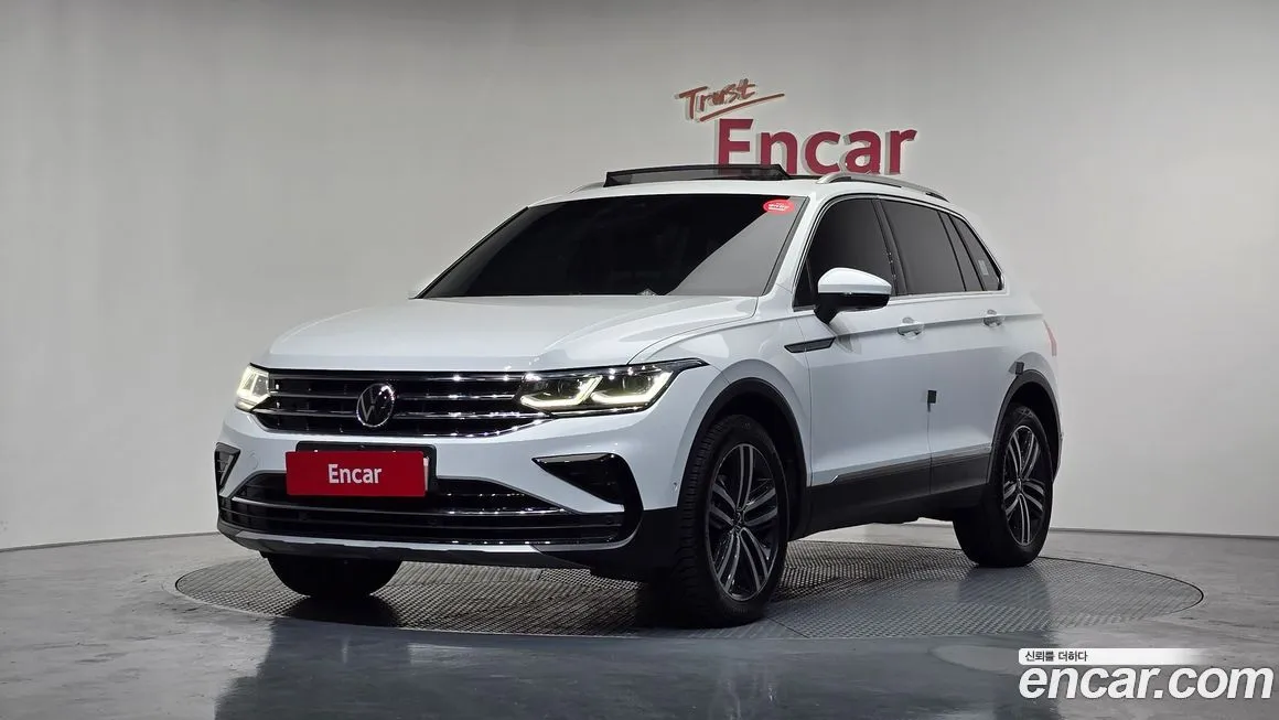 Volkswagen Tiguan — фото 1