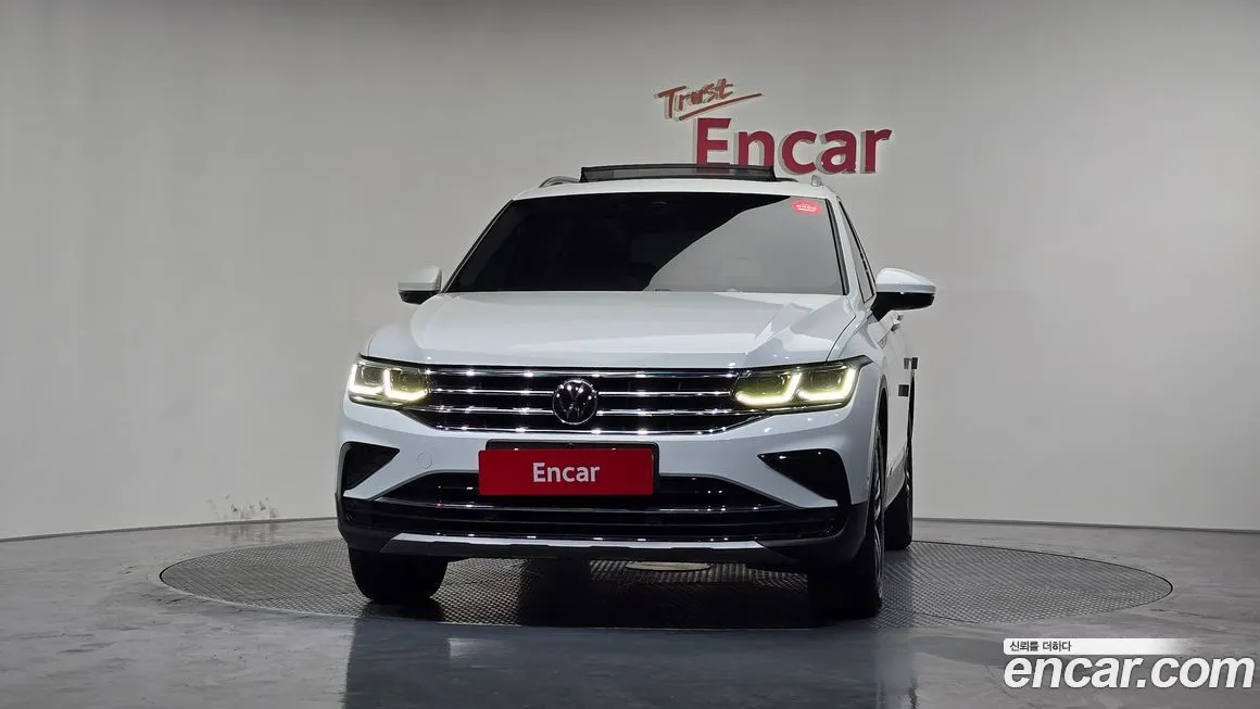 Volkswagen Tiguan — фото 2
