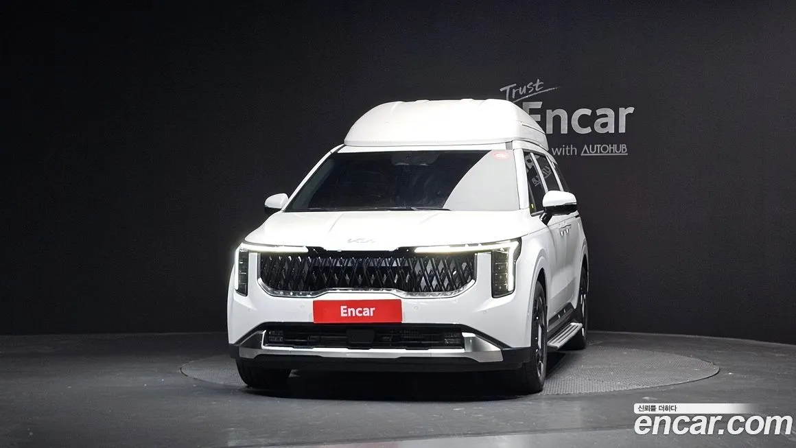 Kia Carnival — фото 10