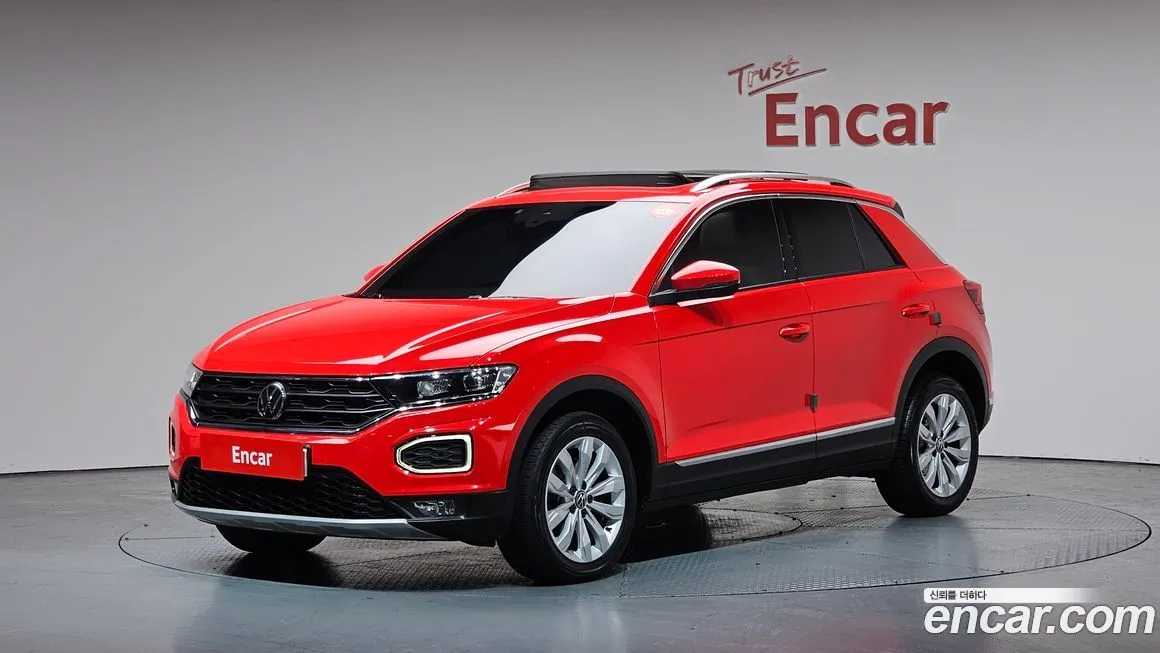 Volkswagen T-Roc — фото 1