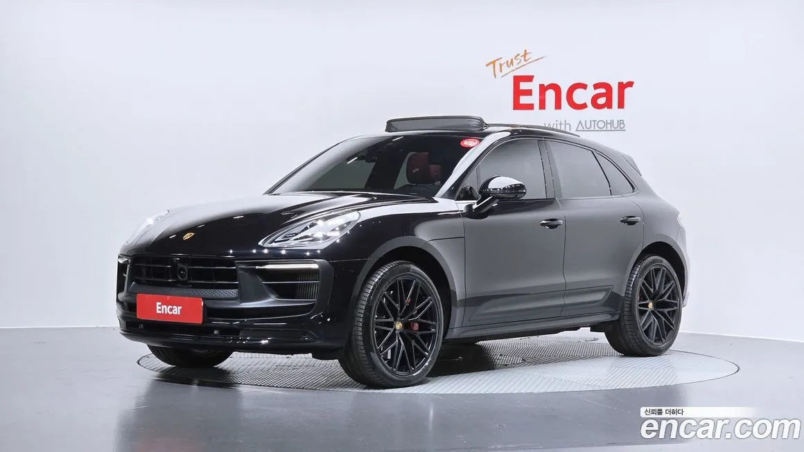 Porsche Macan — фото 1