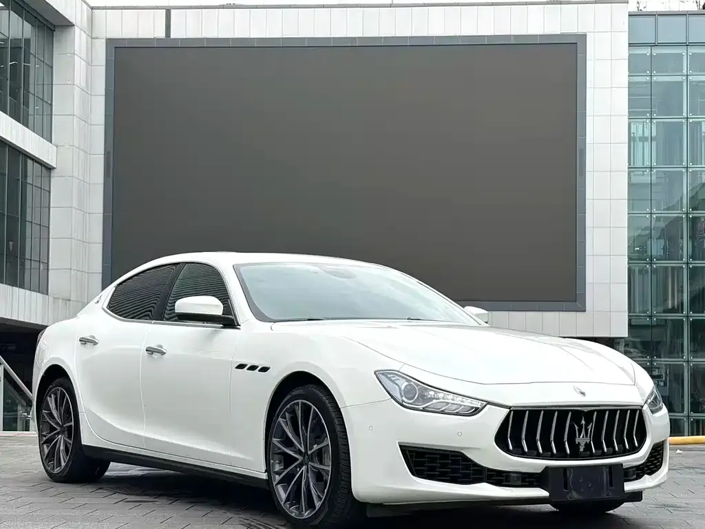 Maserati Ghibli — фото 7