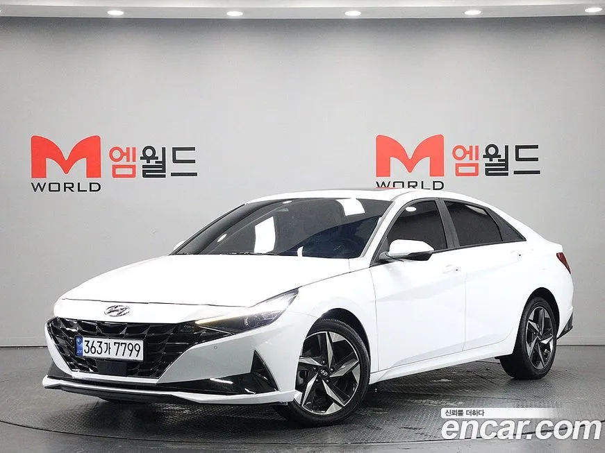 Hyundai AVANTE — фото 1