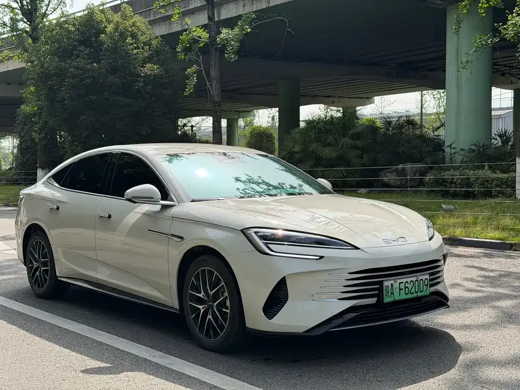 BYD Seal 07 DM-i — фото 7