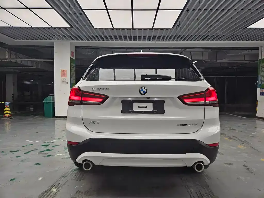 BMW X1 — фото 2