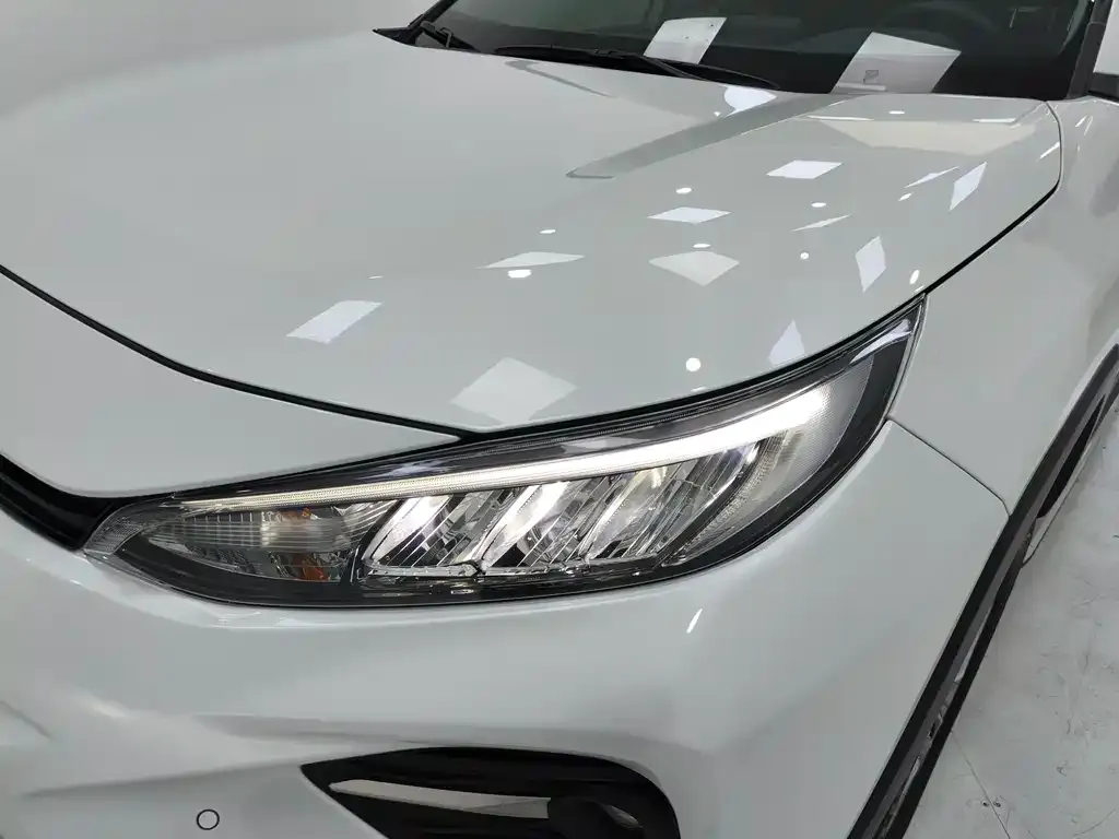 Toyota Wildlander — фото 10