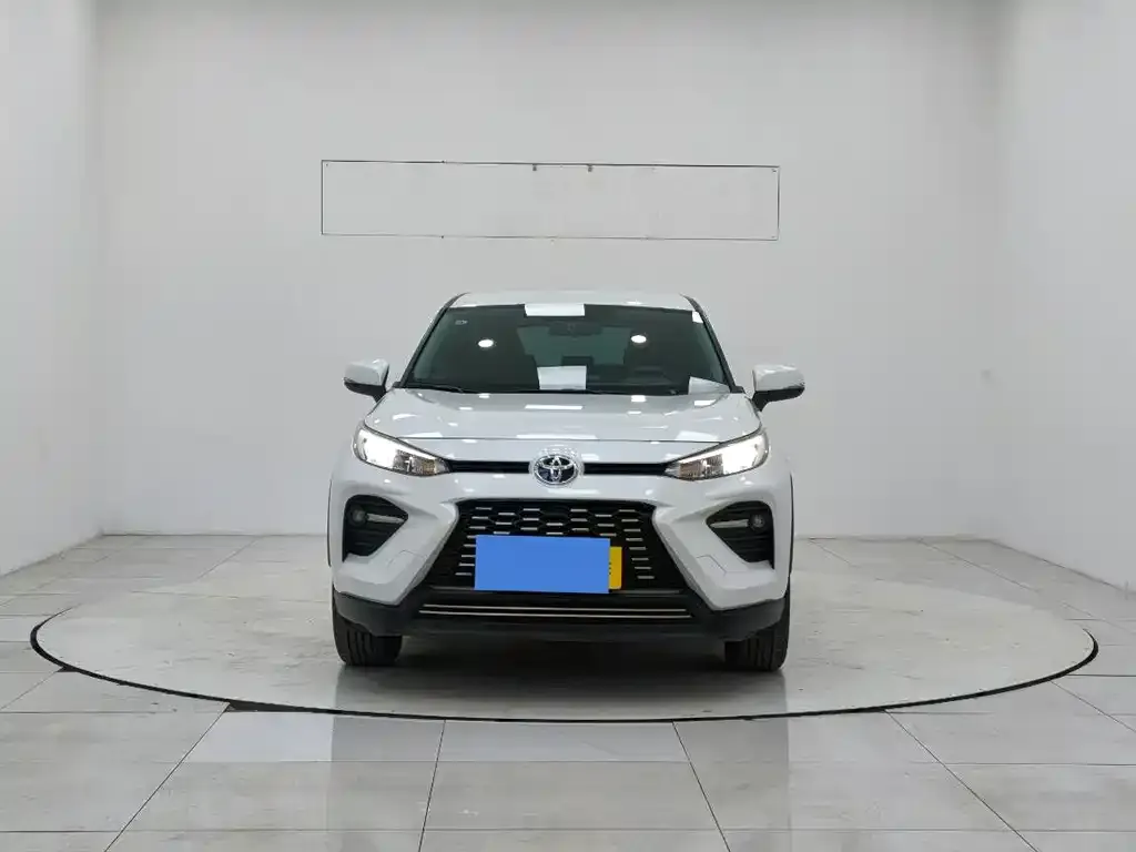 Toyota Wildlander — фото 4