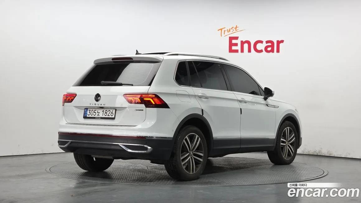 Volkswagen Tiguan — фото 3